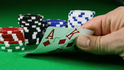 Guida al Bluff nel Poker: Gestione Psicologica